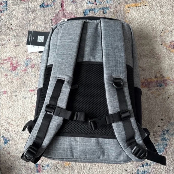 Herschel Kaslo Gray Backpack - Picture 7 of 10